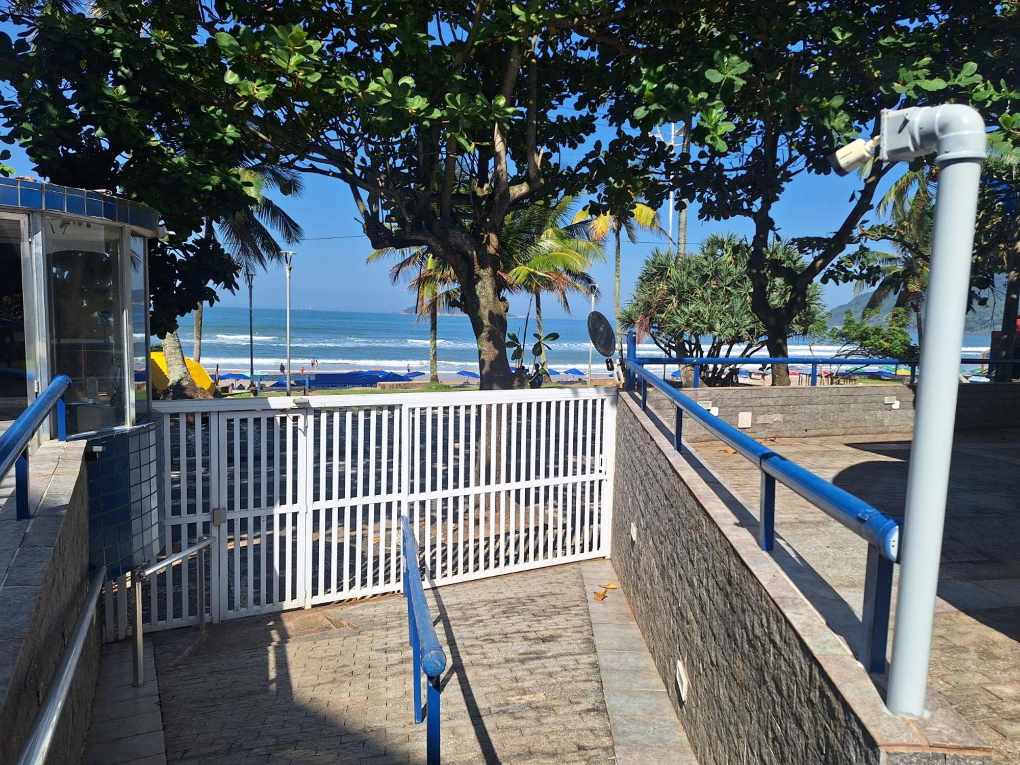 Duplex Pe Na Areia, Praia Do Tombo - Guaruja/Sp. Exterior foto